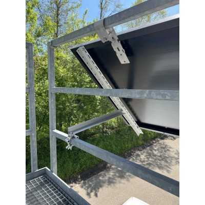 Balcony bracket angled for a solar panel