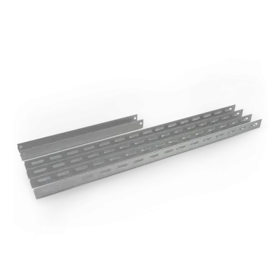 Support réglable pour le montage de panneaux solaires sur un abri de jardin