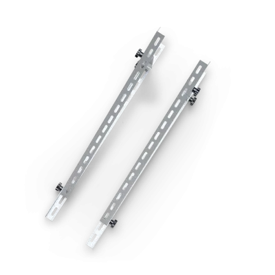 Support réglable pour le montage de panneaux solaires sur un abri de jardin