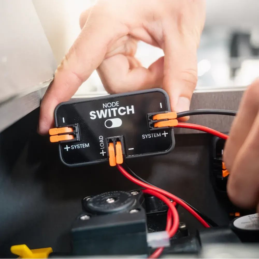NODE Switch: Gerätesteuerung für Camper | Revotion NODE Switch: Gerätesteuerung für Camper | Revotion