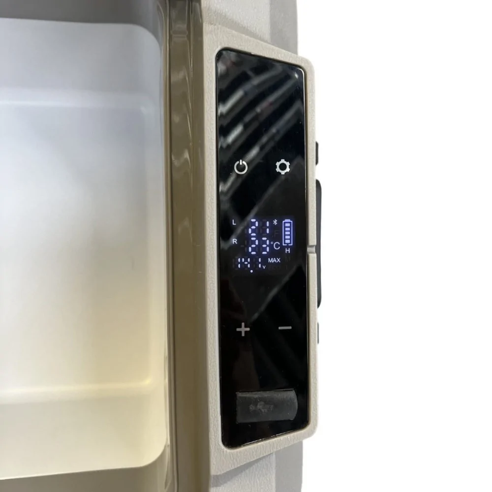 Compressor cool box (50L) with cooling and freezing compartment