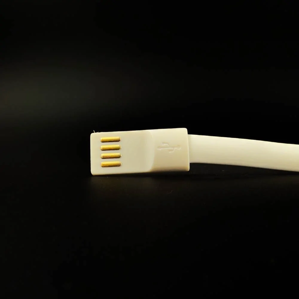 Handliche LED-Lichterkette mit kaltweissem Licht