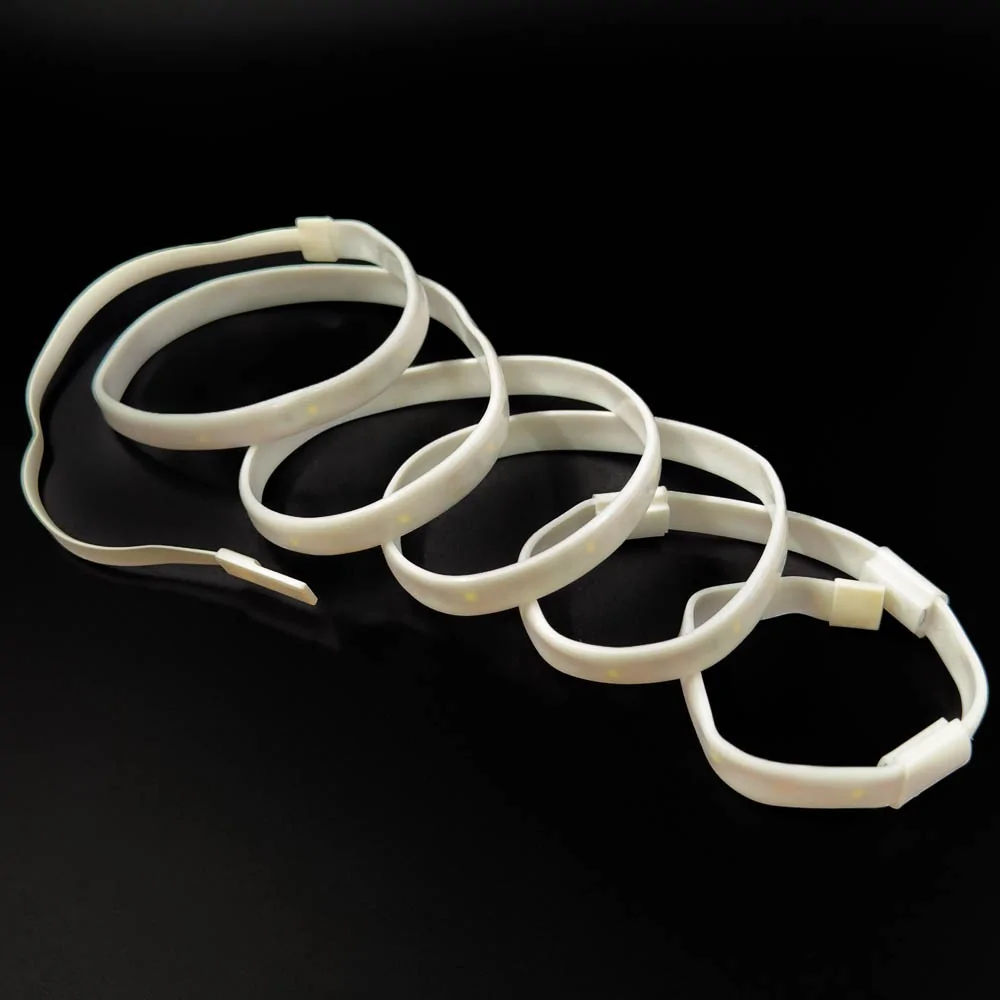 Handliche LED-Lichterkette mit kaltweissem Licht