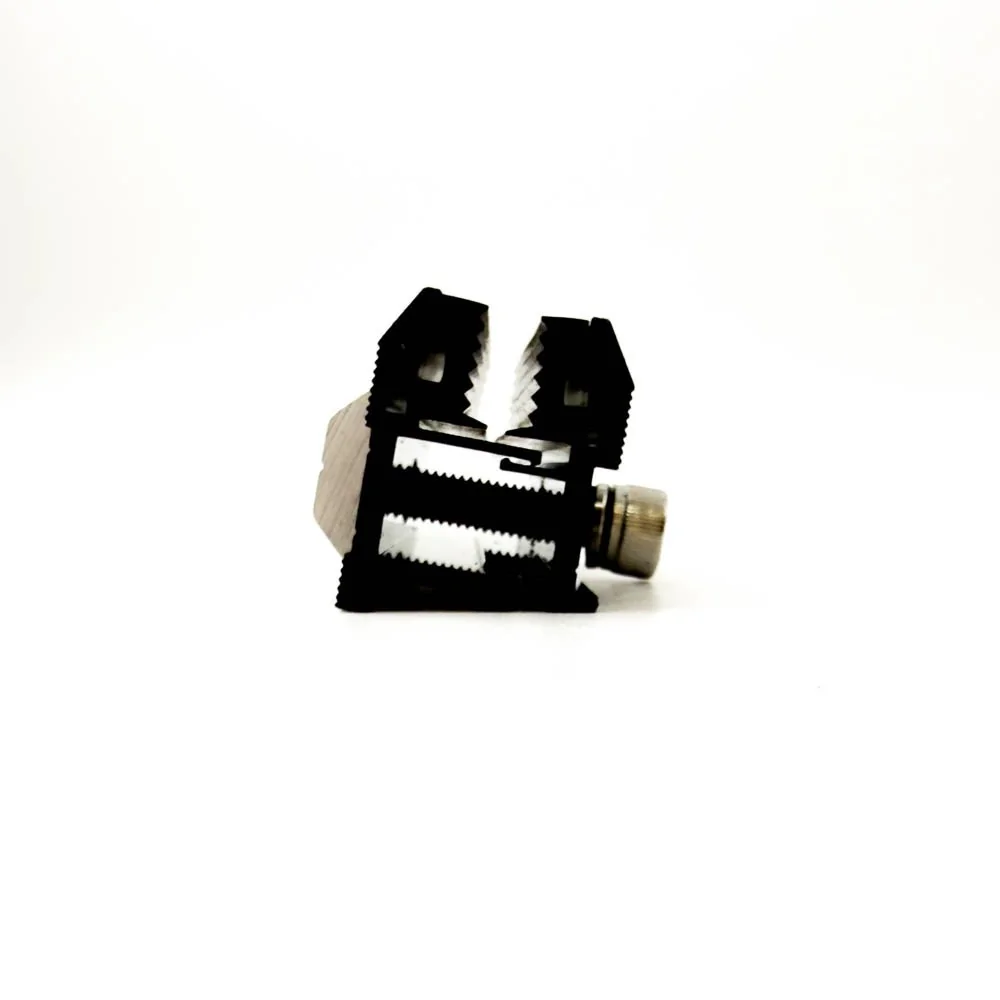 Halterung für Solarpanels für Dächer mit Welleternit und Wellblech.