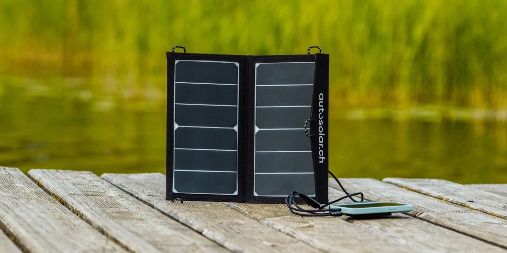 Das 14 Watt «Solar-Köfferchen»: Die kompakte Energiequelle für unterwegs