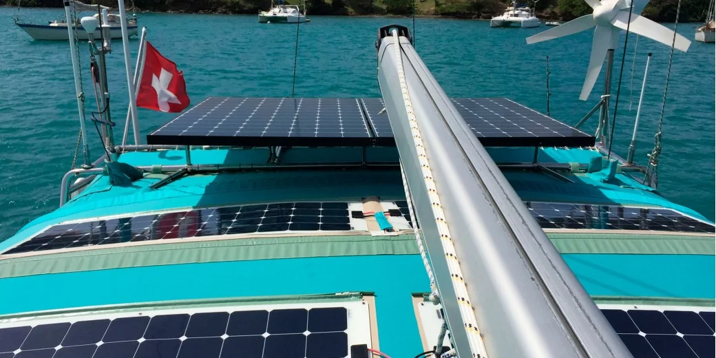 Solarpower auf hoher See: Warum dein Boot von Solarenergie profitiert